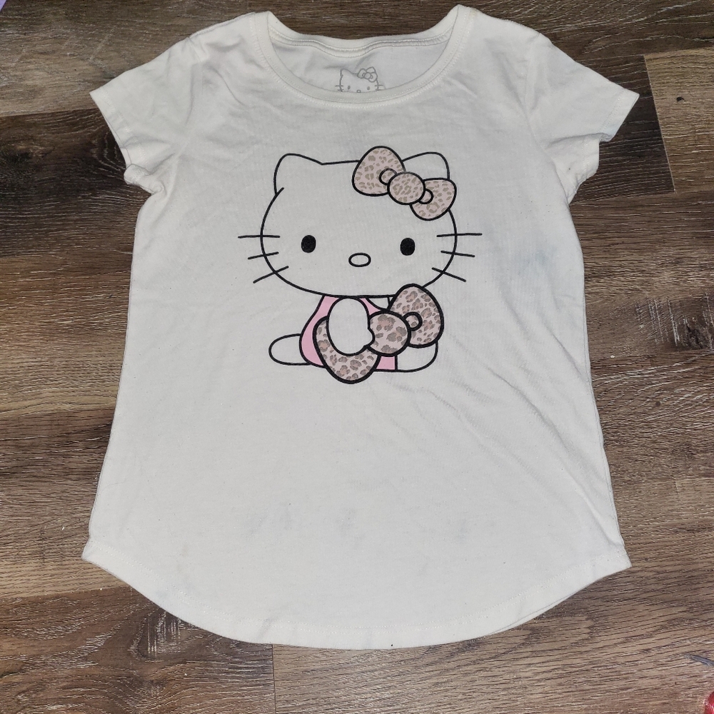 🎒🩷Hello Kitty Shirt